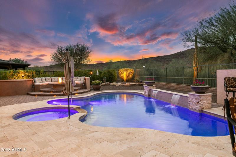 SPECTACULAR SUNSET SEEN FROMLIGHT