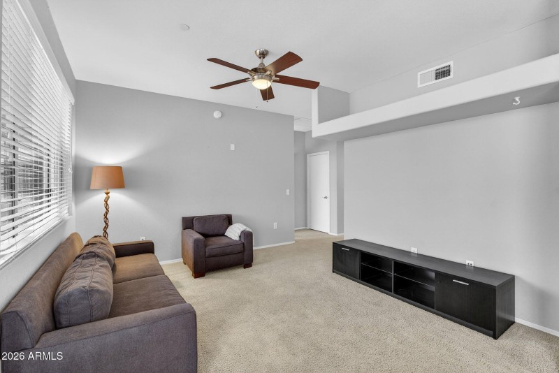 4-web-or-mls-16N 7th St 332