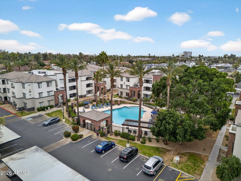 53-web-or-mls-10N 7th St 332