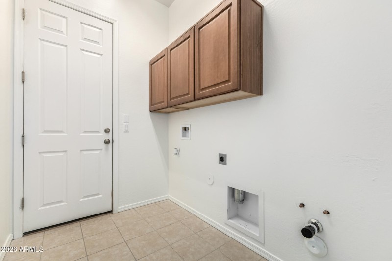 Laundry Room Poinsettia