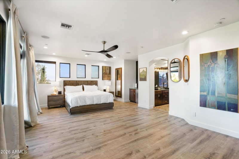 016_Primary Bedroom II