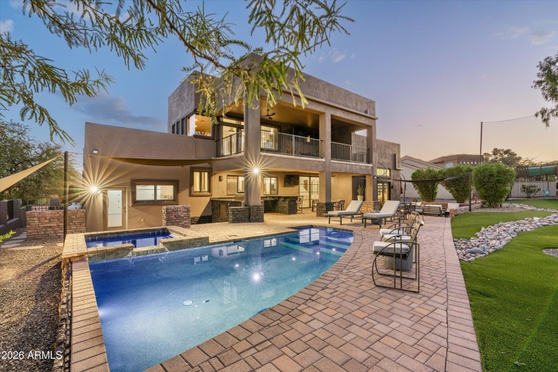 037_Back Of House And Pool Twilight