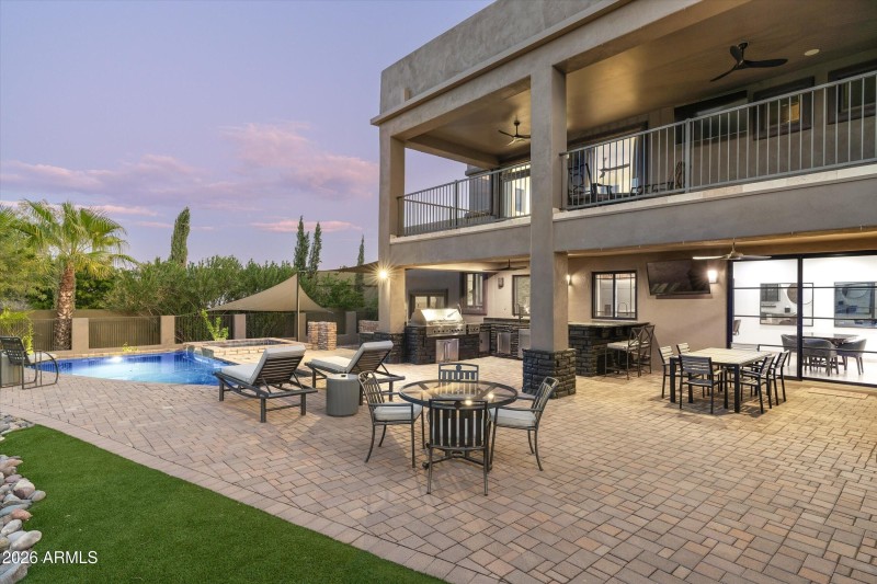 043_Patios And Balcony Twilight