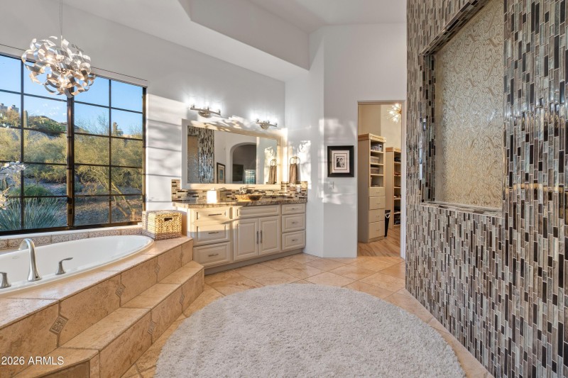 013_Primary Bath Luxury