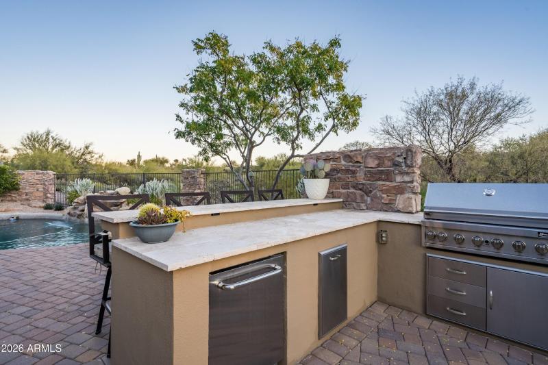 031_Grilling Conversation