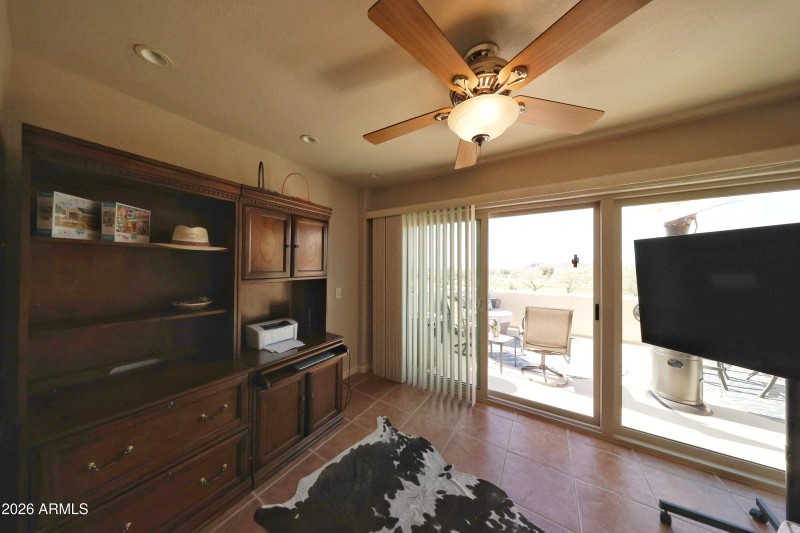 Master bedroom sitting room