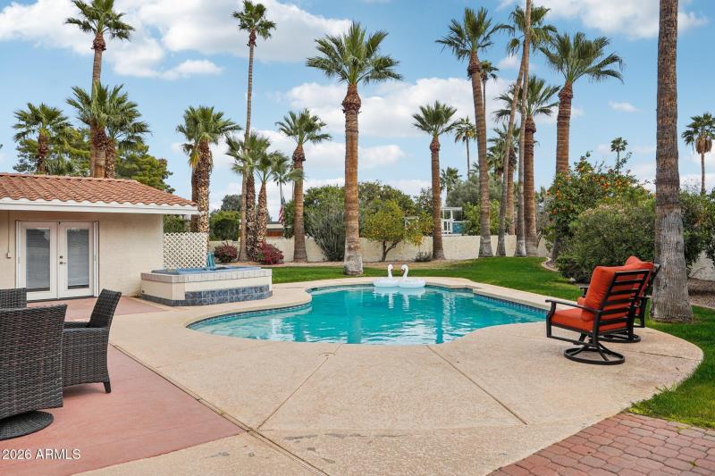 1-web-or-mls-E Estero Ln-S1402-006