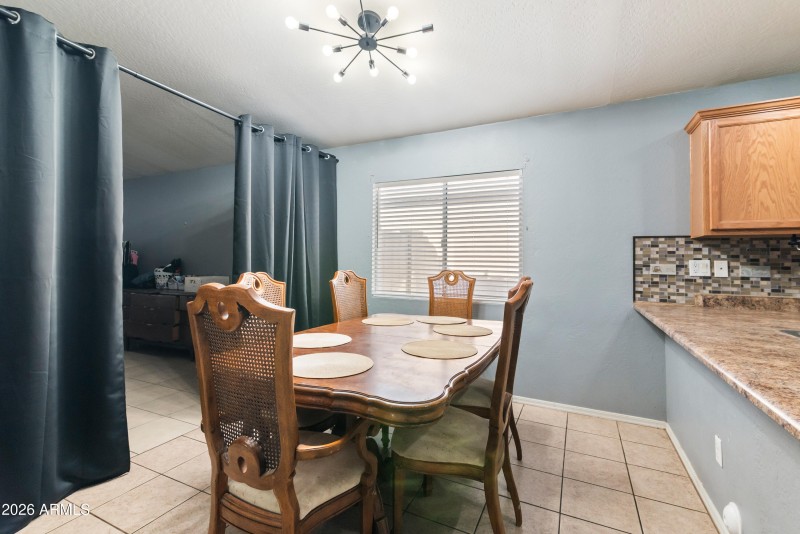 10_4984 e silverbell rd-10