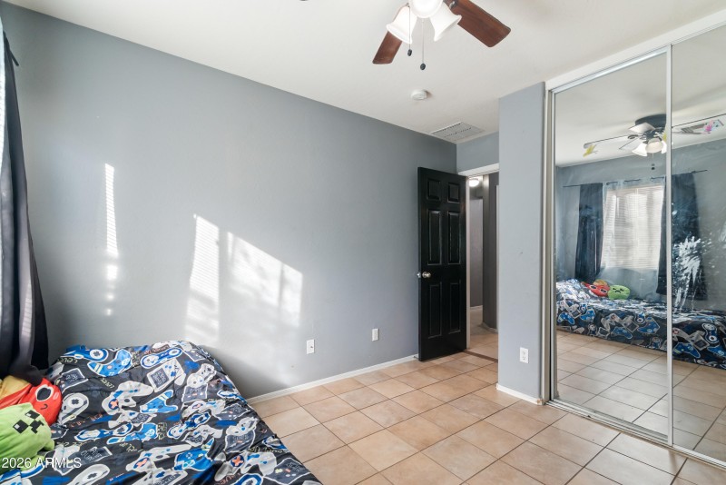 20_4984 e silverbell rd-20