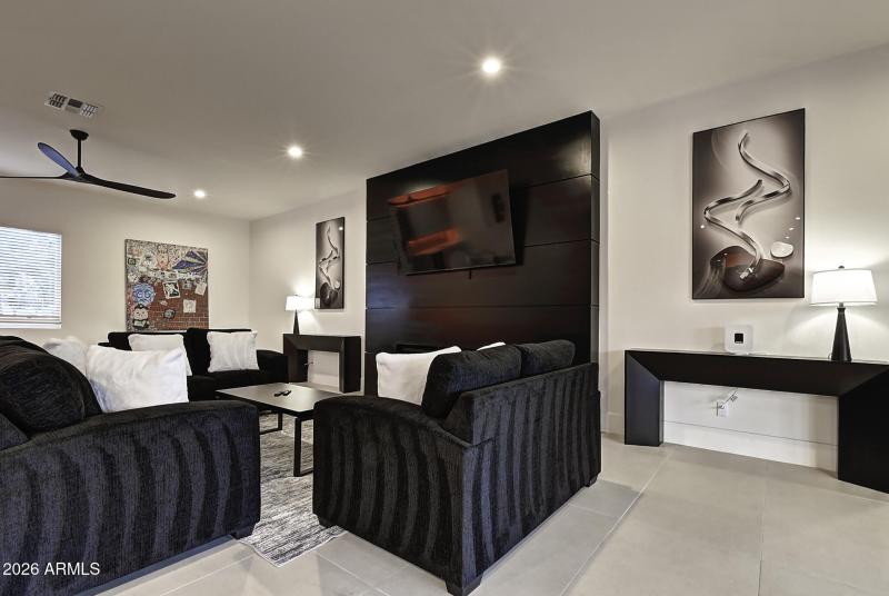 6401 E Larkspur Dr Shoot 2 (20)-X4