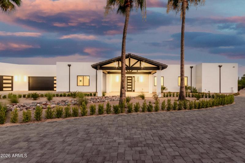 685526_09 - Larkspur