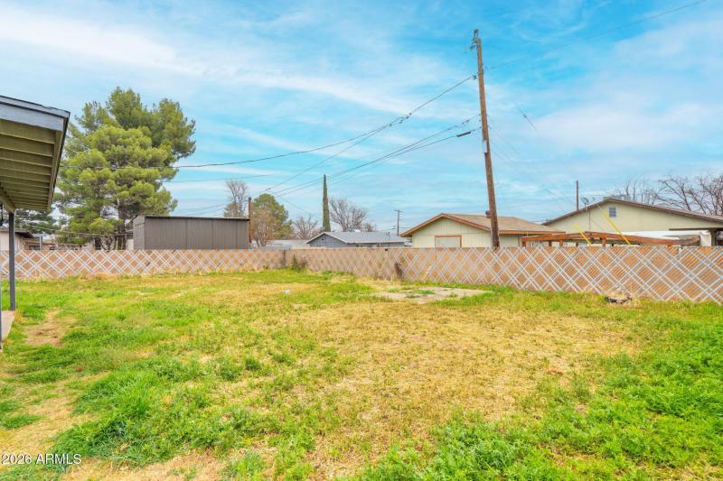17-web-or-mls-263-s-11th-st