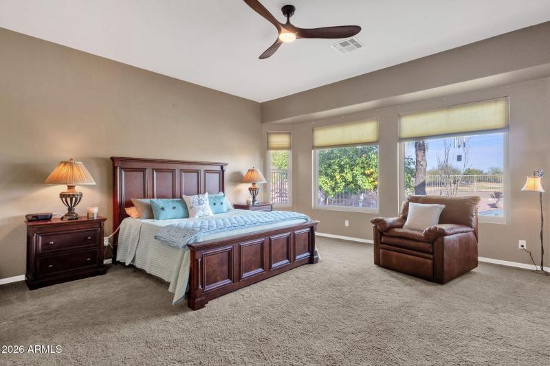 23-web-or-mls-4436-e-strawberry-dr