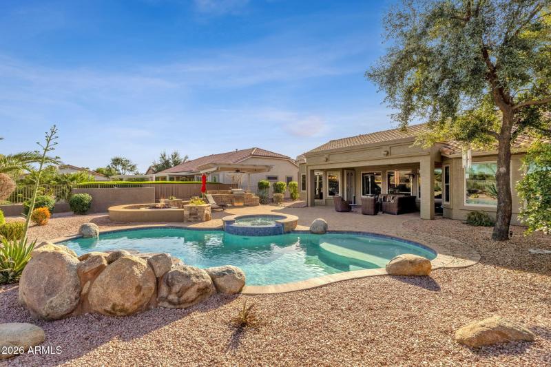 37-web-or-mls-4436-e-strawberry-dr