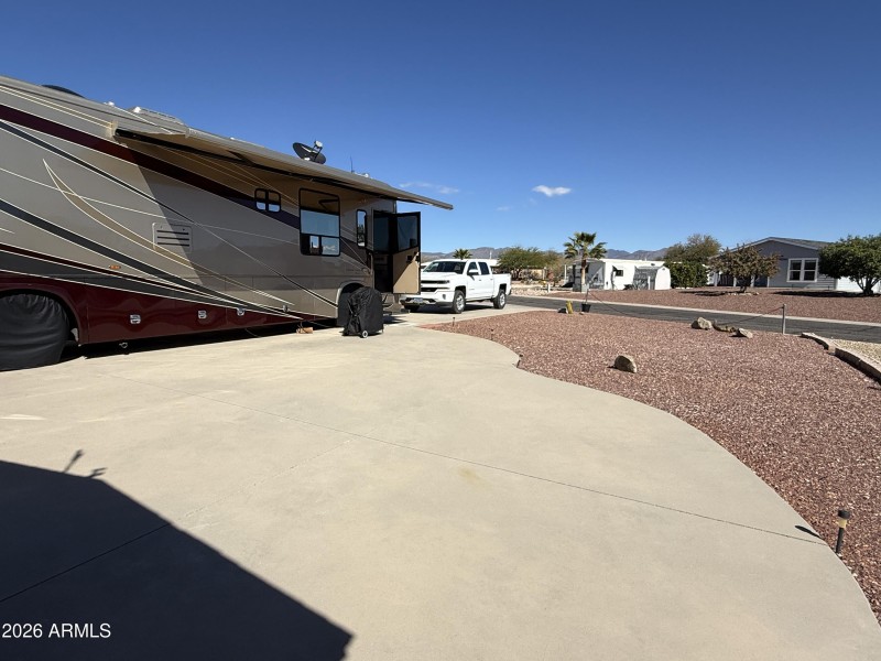 Room for a really big rig (2)