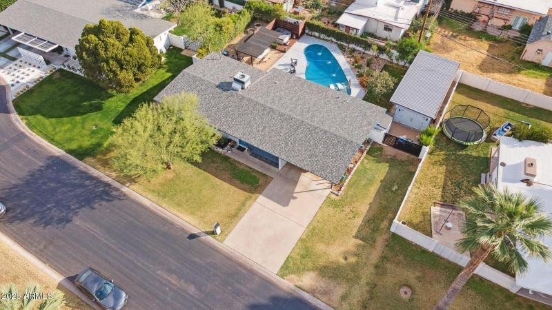 Located on cul-de-sac