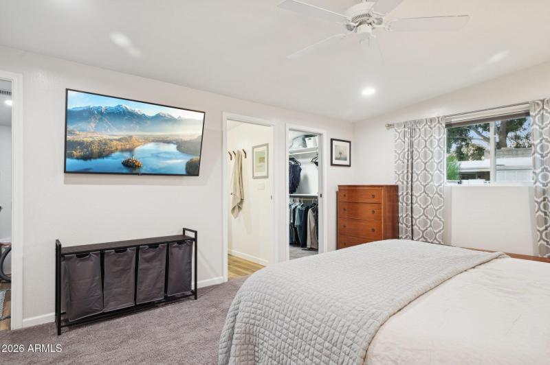 1 of 2 primary suites