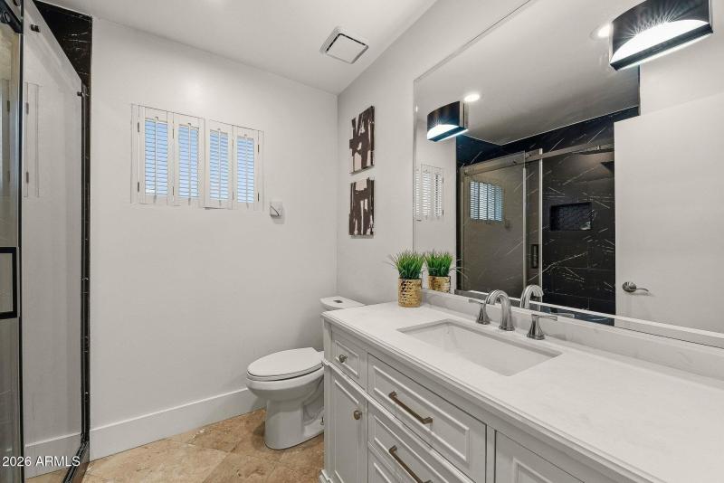 011_8935_n_82nd-7_276