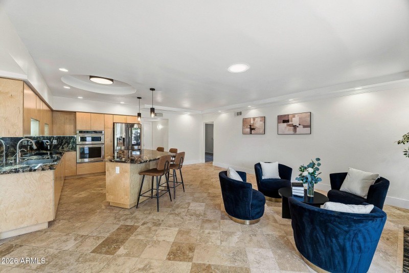 030_8935_n_82nd-26_511