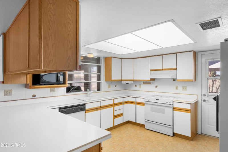 Interior - 1349 Cholla Cir-6