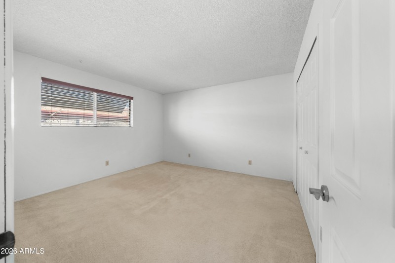 Interior - 1349 Cholla Cir-16