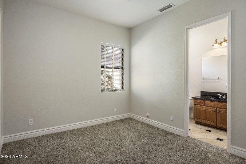 27-web-or-mls-D46A9768