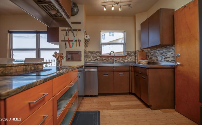 2201 N Central kitchen 2