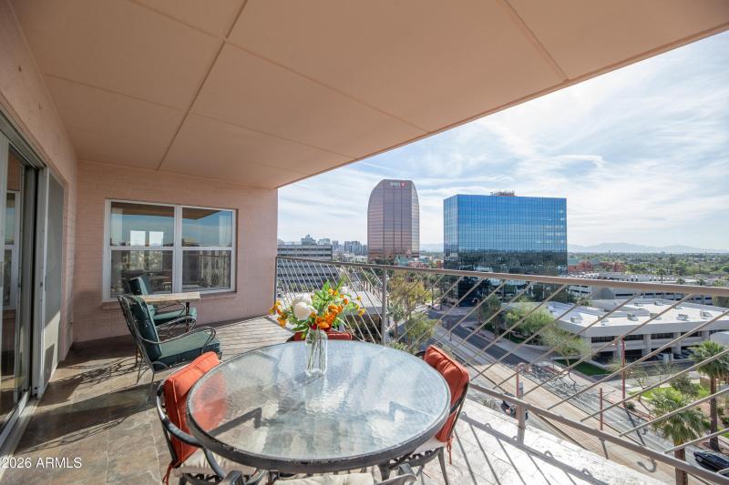 2201 N Central balcony vista