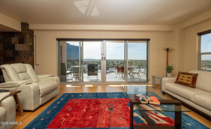 2201 N Central lvg 2