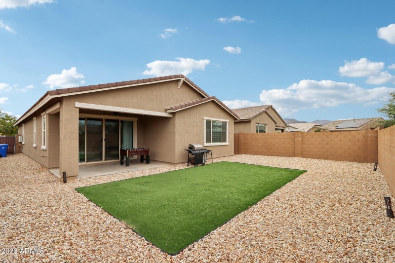 31-web-or-mls-W Cortez St-S1702-031