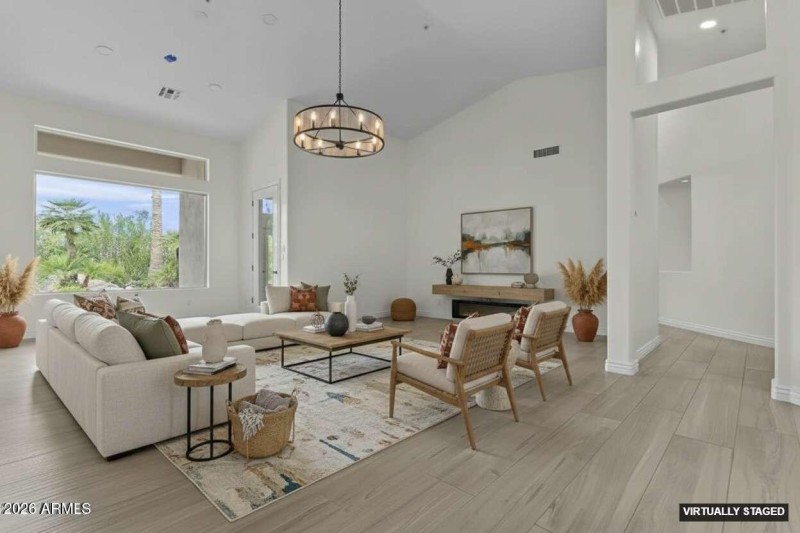 Secondary_Living_Room_MLS (1)