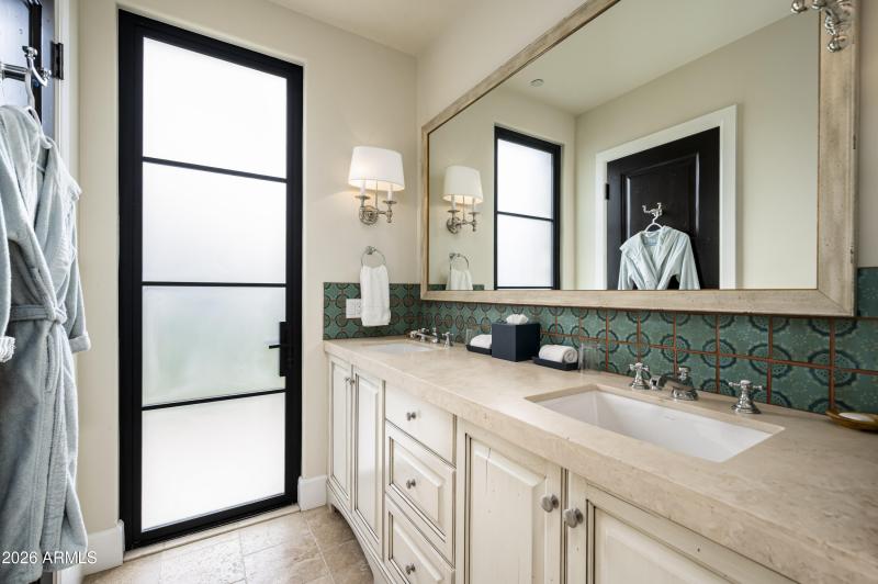 Guest Casita Bathroom