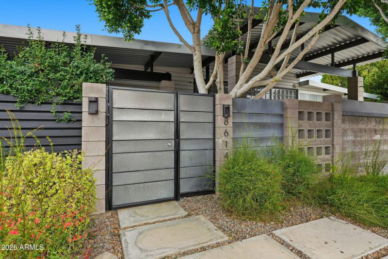 Private Gated Courtyard