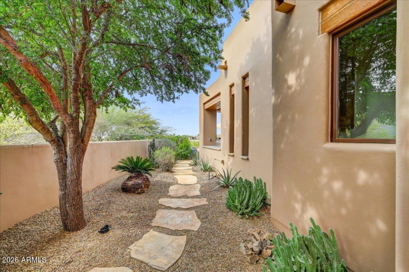 Guest Patio Path to Pool
