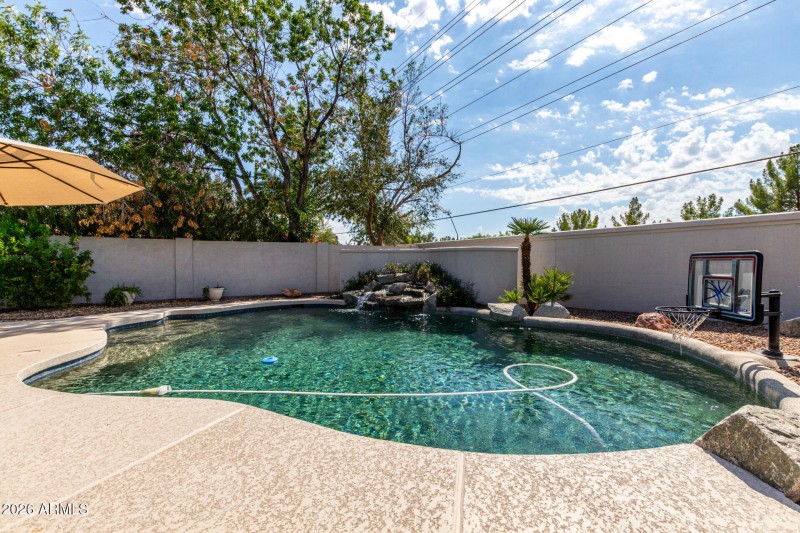 Beautiful Salt Water Pool