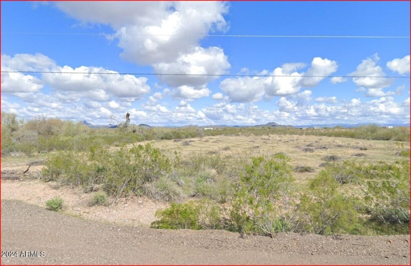 Views to North on Peak View