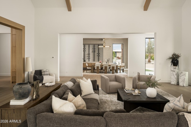 7031 E Paradise Drive-16