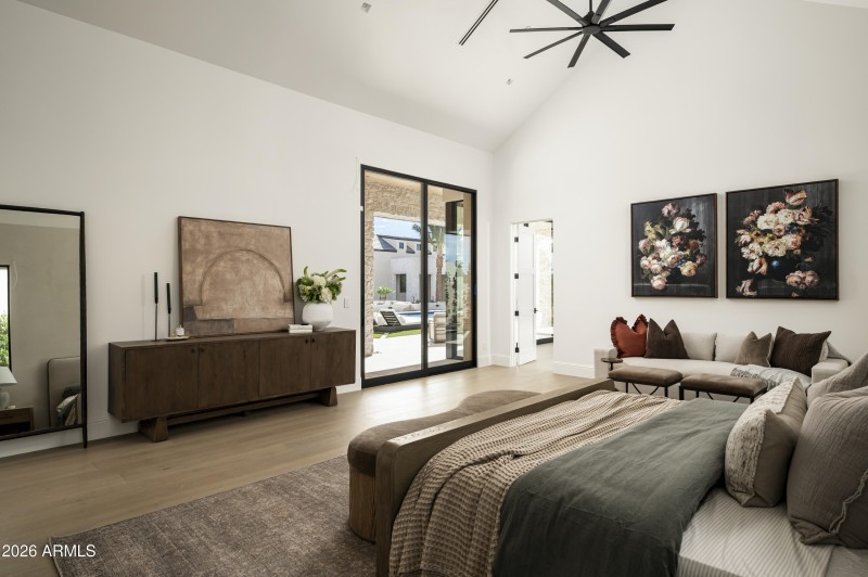 7031 E Paradise Drive-27