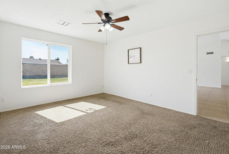 3933 W Pershing Ave-17