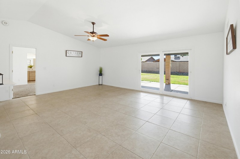 3933 W Pershing Ave-3