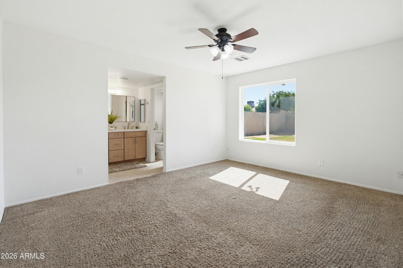 3933 W Pershing Ave-16