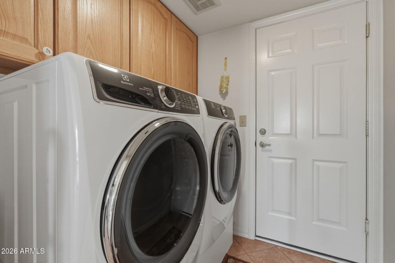 2118 LW - Laundry