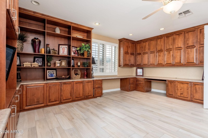 4107 E Pullman Rd - 42