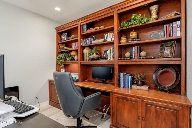 4107 E Pullman Rd - 46