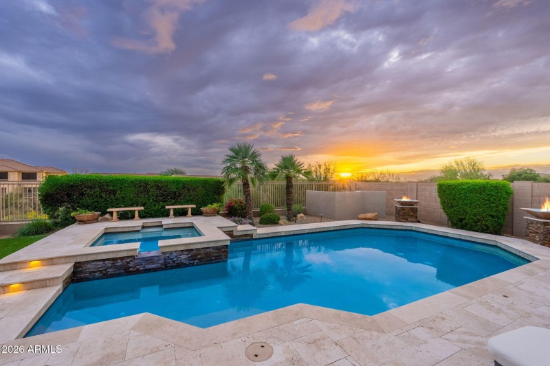 4107 E Pullman Rd - 66