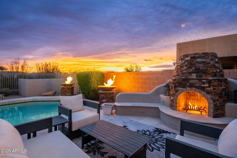 4107 E Pullman Rd - 87