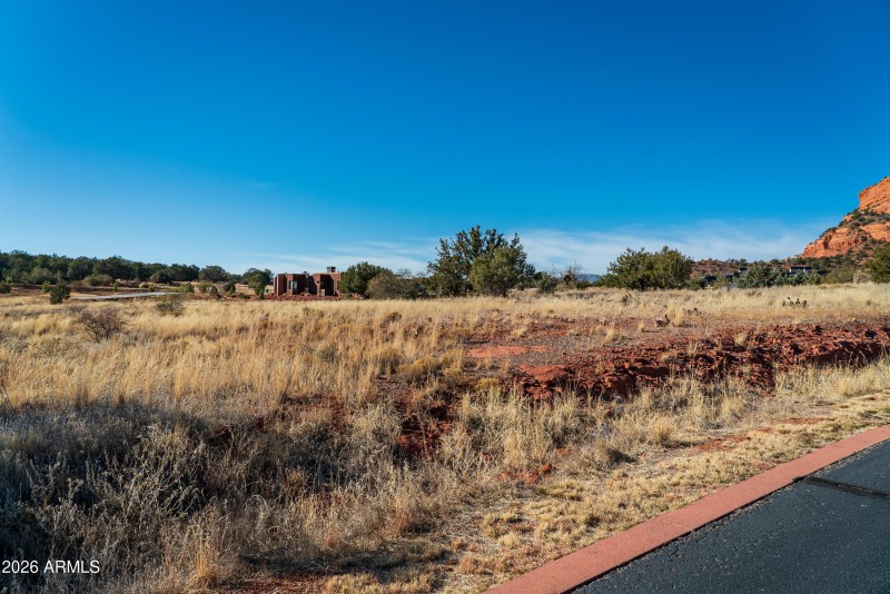 JL_60AltairAve-ground-08