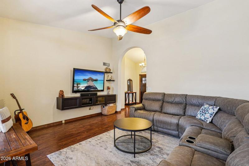 10-web-or-mls-N 83rd Dr-S1802-010