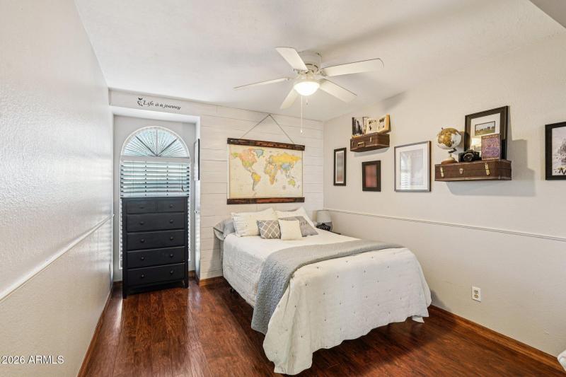 21-web-or-mls-N 83rd Dr-S1802-021