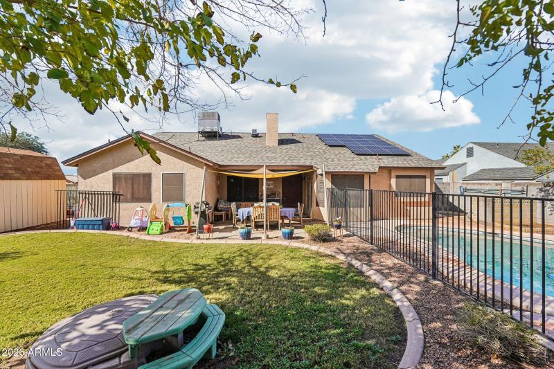 38-web-or-mls-N 83rd Dr-S1802-038